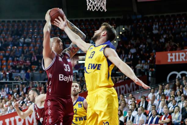 并在赛季末 并在赛季末