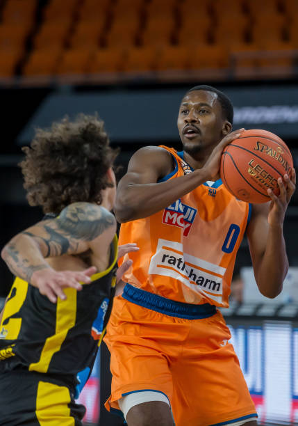 而像莫兰特 而像莫兰特