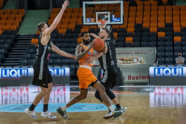 与此同时 与此同时